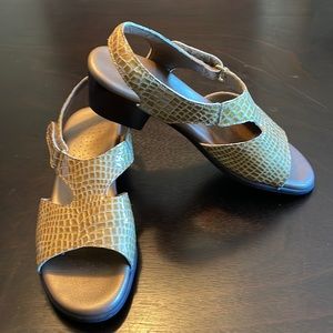 Suntimer Heel Strap Sandal SAS Biege - croc